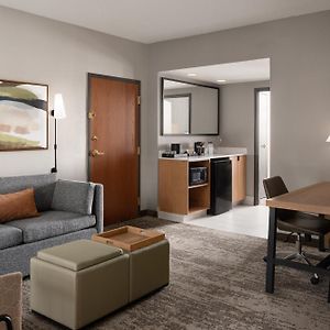 Two-Room Queen Suite Two Queen Beds